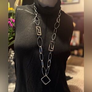 Costume Jewelry- Asymmetrical silver chain necklace
